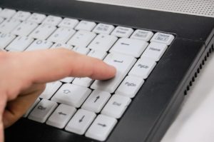 e- zlecenie na wyroby medyczne wystawiane jest w systemach informatycznych