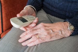 refundacja pieluchomajtek możliwa na telefon