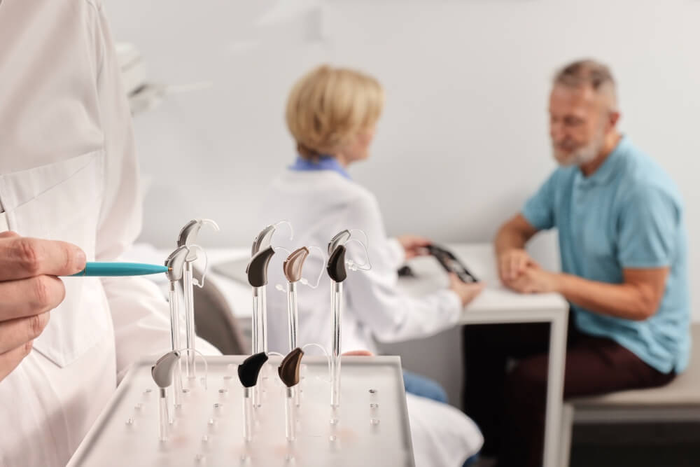 Aparaty słuchowe dla seniora – dobór w oddziale BRANDvital – brandvital.eu